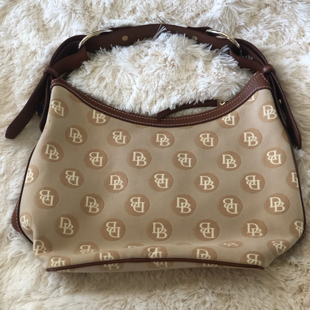 NWOT Dooney and Bourke hobo bag!